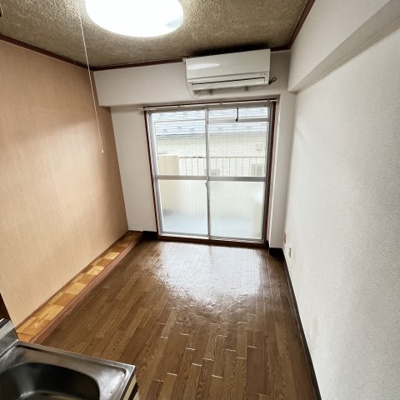 【寝室】 | シャトル城町