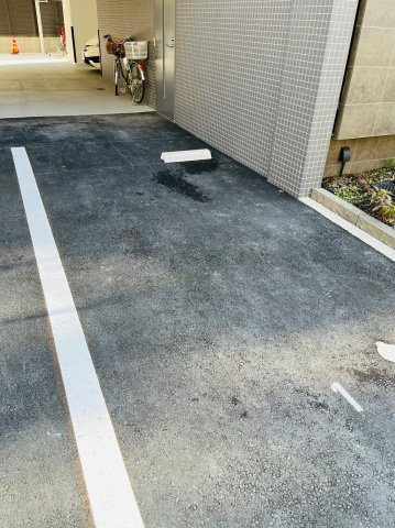 仲介手数料0円！！シーズンフラッツ矢場の駐車場