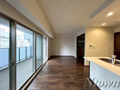 【その他】 | プレサンス　グラン　栄　THE　TOWER | こちらのリビングで趣味の時間をお楽しみください