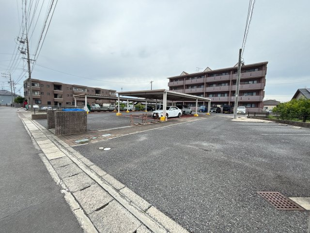グランドパークの駐車場