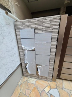 【その他共用部分】 | フジパレス鳳駅西Ⅵ番館 | 宅配ボックス（※建築中の写真）