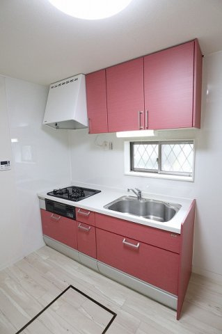 羽西貸家のキッチン