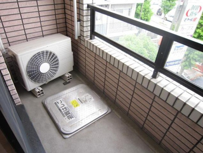 【バルコニー】 | TEC小作 | 少し広めのバルコニーです。