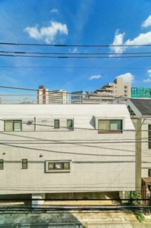 【展望】 | 【 View 】
美味しい空気を胸いっぱいに吸い込んで気持ちのリセットに。心地のいい開放的な時間が、暮らしにゆとりと充実感をもたらしてくれます。