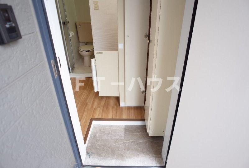 コーポサギヌマの玄関