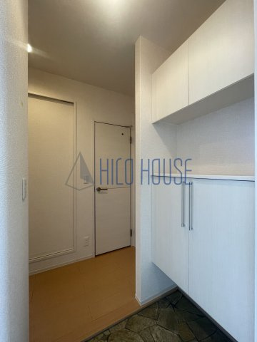 アヴァンセの玄関