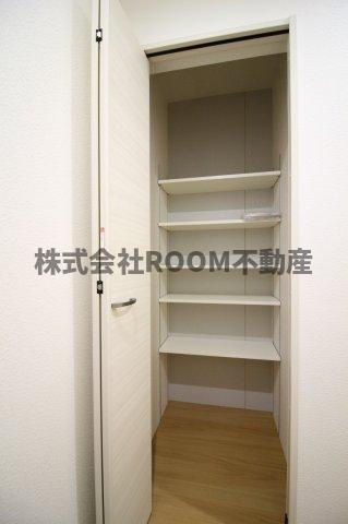 ヴィ・ウルーズの収納|こまごまとしたものを収納できそうですね