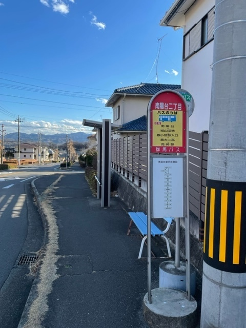 高崎市吉井町南陽台　中古の前面道路含む現地写真