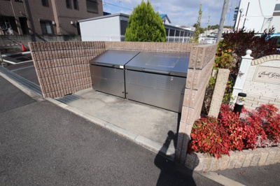 【設備】 | ベルグランデ | 敷地内ゴミ捨場