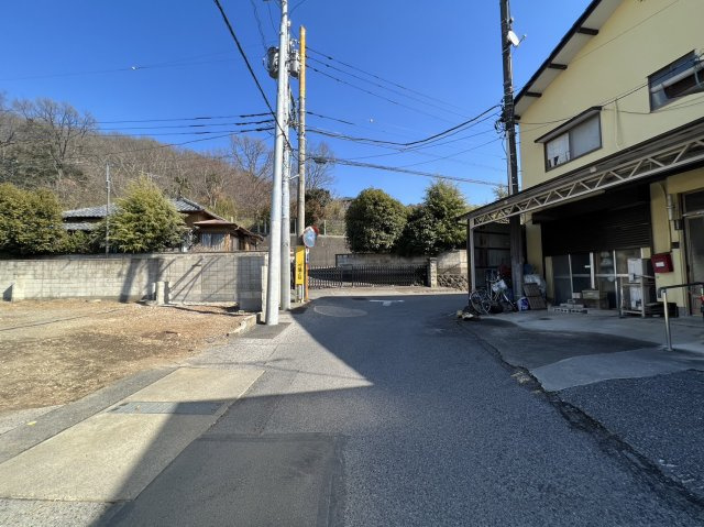 【前面道路含む現地写真】の画像