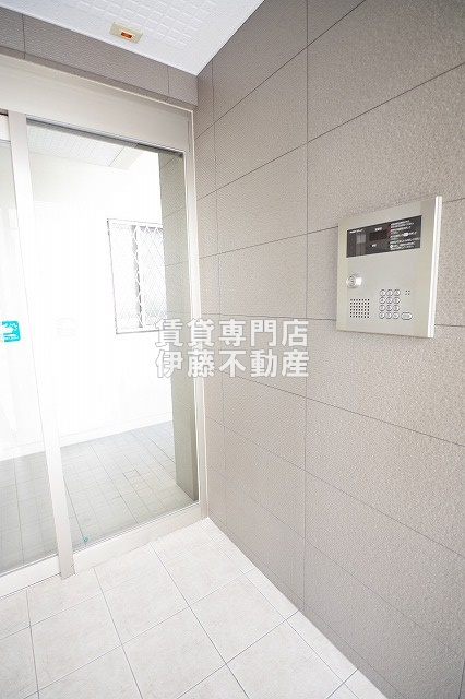 プレステージ金城のエントランス