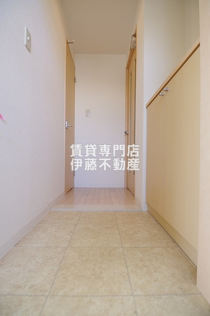 プレステージ金城の玄関