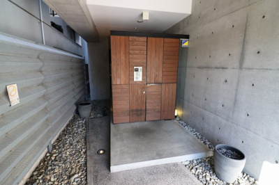 【エントランス】 | スリーゼ城