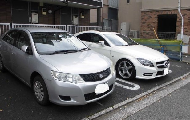 レオパレスフィールド　Ⅲの駐車場
