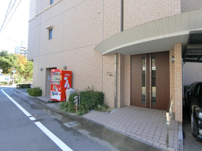 【エントランス】 | パルク博多駅南