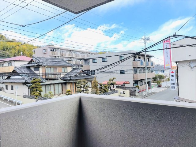 ライオンズマンション京王南大沢のバルコニー|～北東・南西側にそれぞれバルコニーがあります～