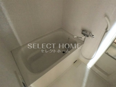 【浴室】 | ロイヤル柴田 | コンパクトで使いやすいお風呂です