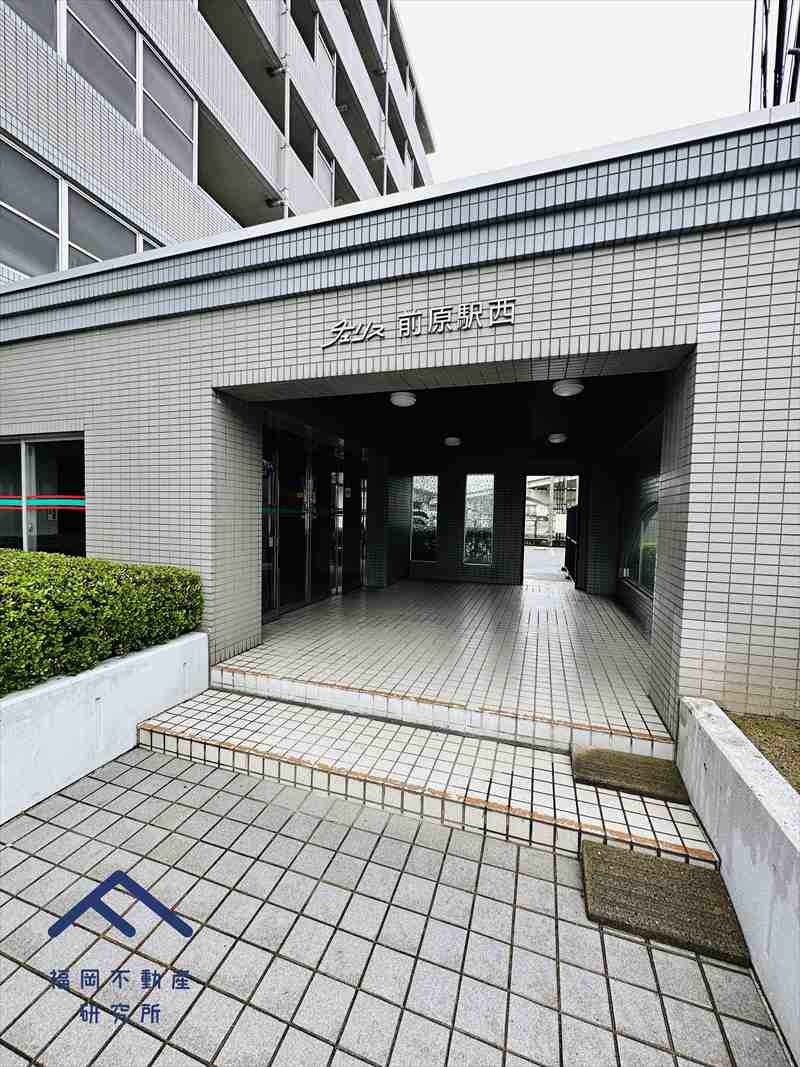 チュリス前原駅西のエントランス