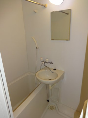 【シャワールーム】 | 秋桜