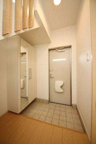 ジェイドサイドⅡの玄関