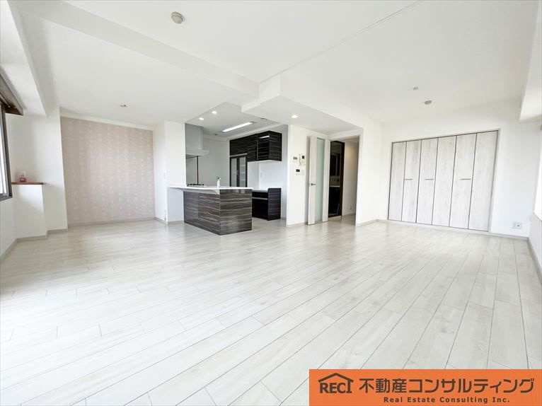 RICイーストコート7番街2番館