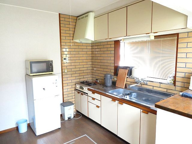 高知市 横浜新町一丁目 中古戸建てのキッチン