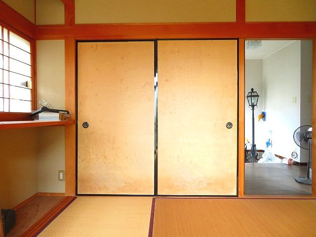 高知市 横浜新町一丁目 中古戸建ての収納