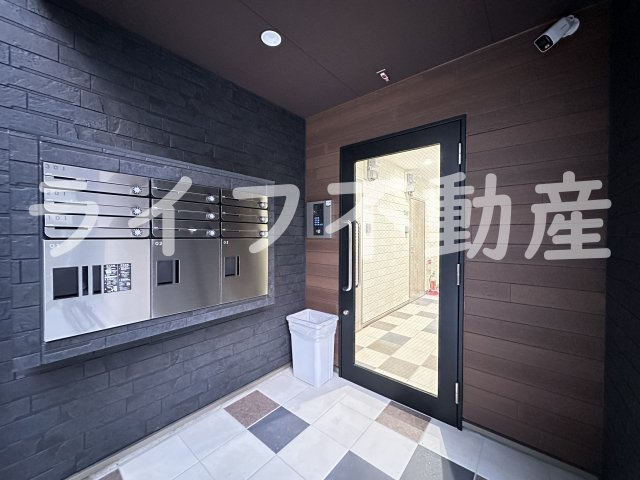 アムール永和のエントランス|建物の内部です