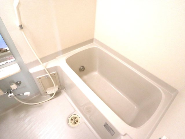 ハイデヒルズ黒瀬の浴室