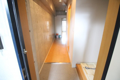 【玄関】 | ピッコロモンド | 玄関横に洗濯機置場