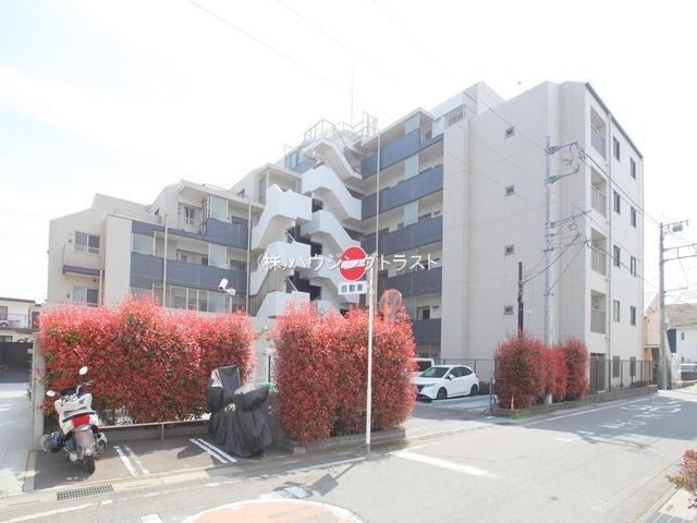 プレシス新所沢の外観