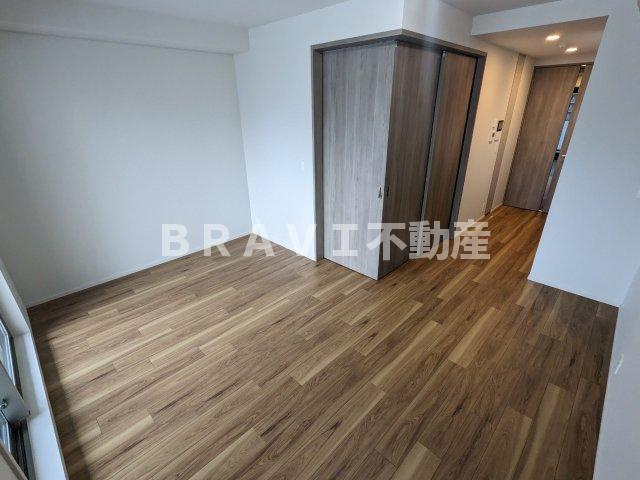 Vievle靭公園Q BRAVI不動産の居間・リビング