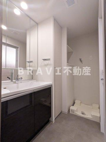 Vievle靭公園Q BRAVI不動産の洗面所