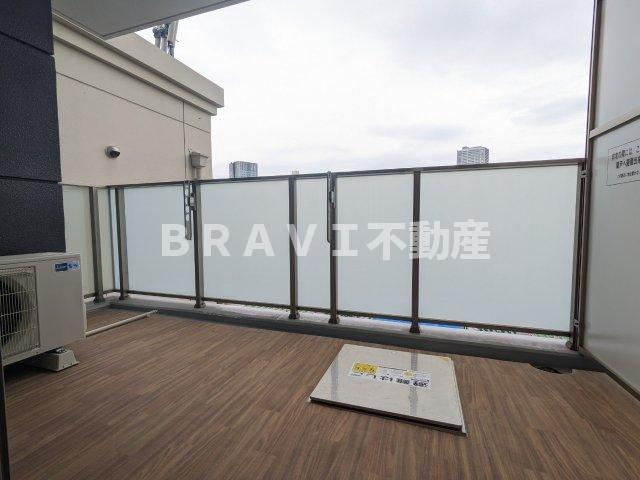 Vievle靭公園Q BRAVI不動産のバルコニー