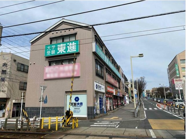 松岡ビルの外観