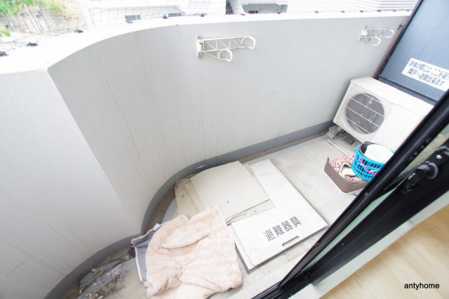 ラ・レジダンス・ド京橋　仲介手数料無料のバルコニー