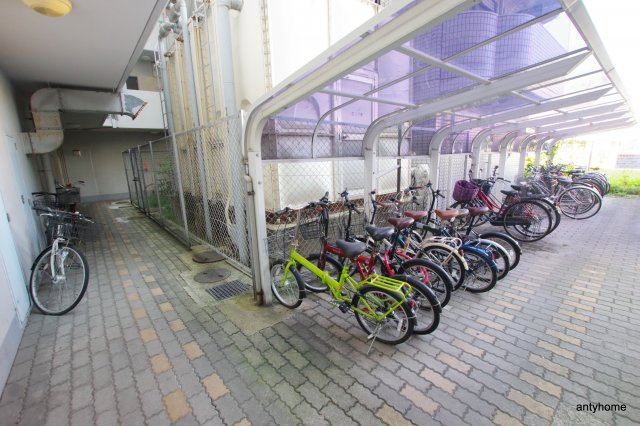 ラ・レジダンス・ド京橋　仲介手数料無料の駐車場