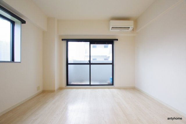 ラ・レジダンス・ド京橋　仲介手数料無料の洋室