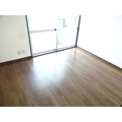 【洋室】 | コーポみその D | 個人の部屋や寝室として使える洋室です