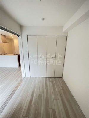 【寝室】 | La Benten | 落ち着いて過ごせるお部屋なので、寝室にいかがでしょうか