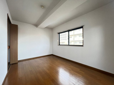 【内装】 | アセンブラージュ辻本