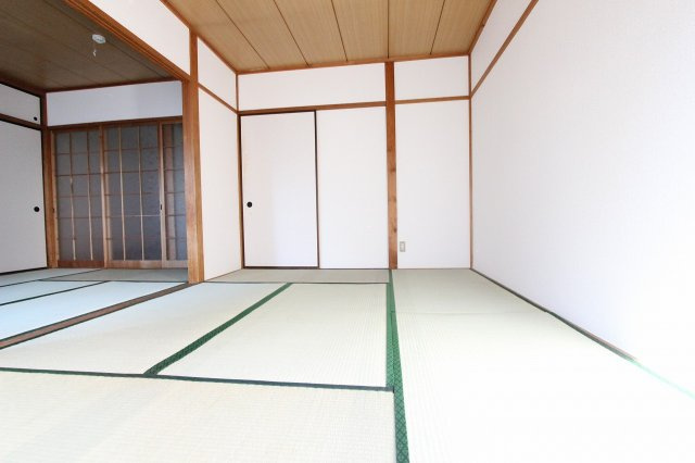 飯田第１コーポの和室|※別の号室の写真になります。