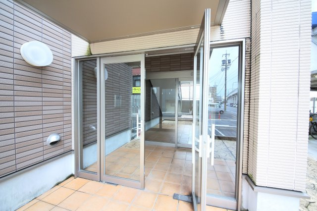 セントレ青山のエントランス