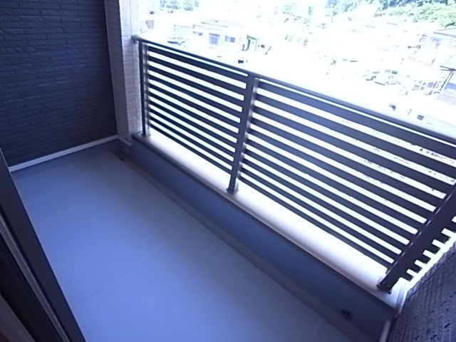 エステート上口のバルコニー