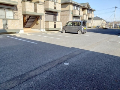 【駐車場】 | フラワーレジデンス鈴木 七番館