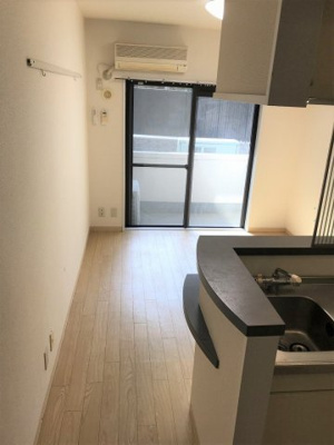 【居間・リビング】 | ローズガーデンＡ３２番館(A-032) | 参考写真（同物件別部屋）