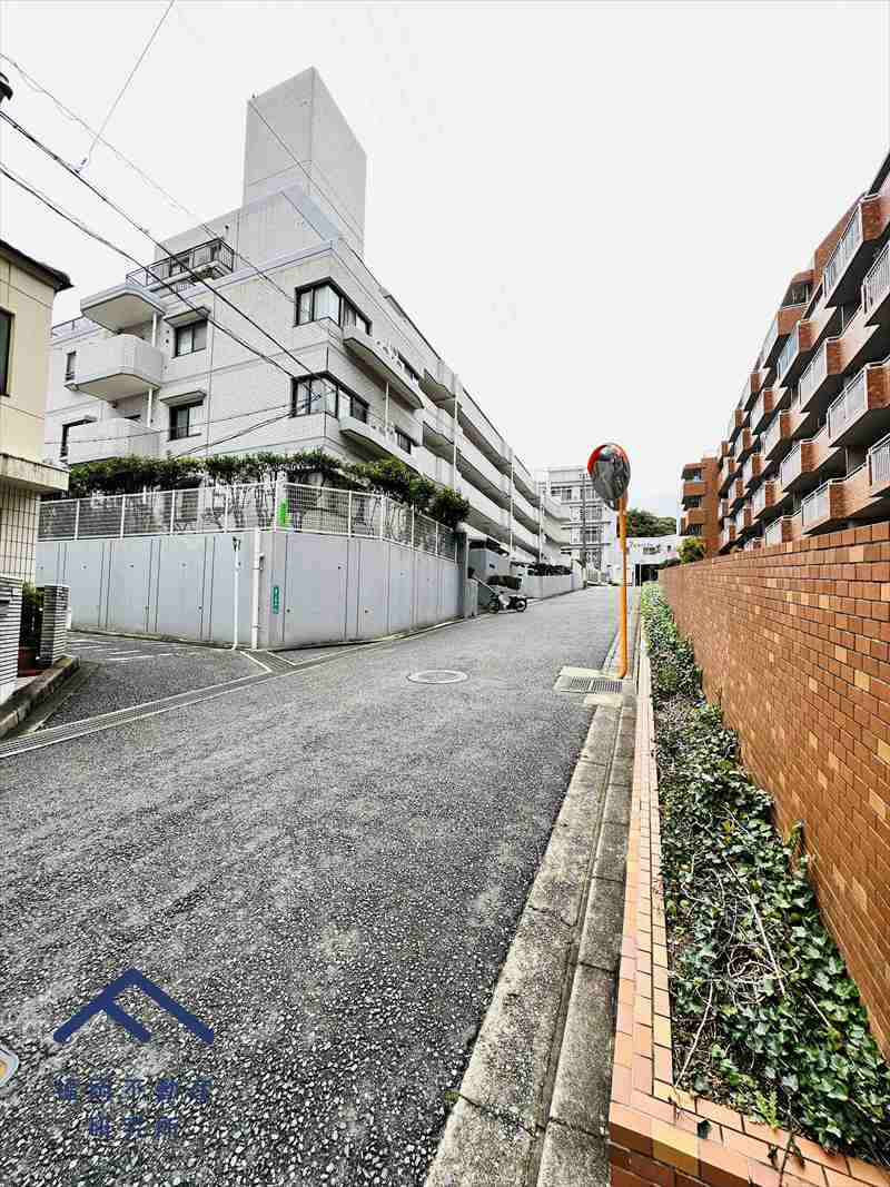 エバーライフ筑紫丘高校前の周辺