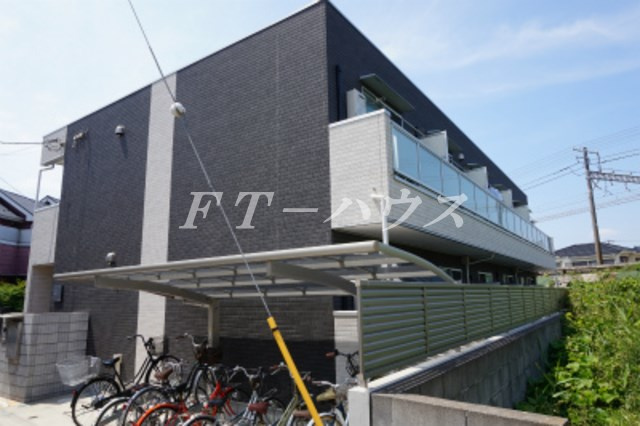 千葉市花見川区検見川町１丁目のアパートの外観