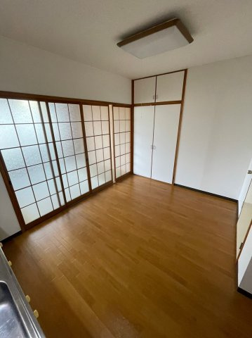 仲介手数料0円！！関ハイツの居間・リビング
