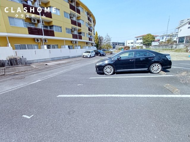 カーサヨサミ　　刈谷市近郊の賃貸はクラスホーム刈谷店の駐車場